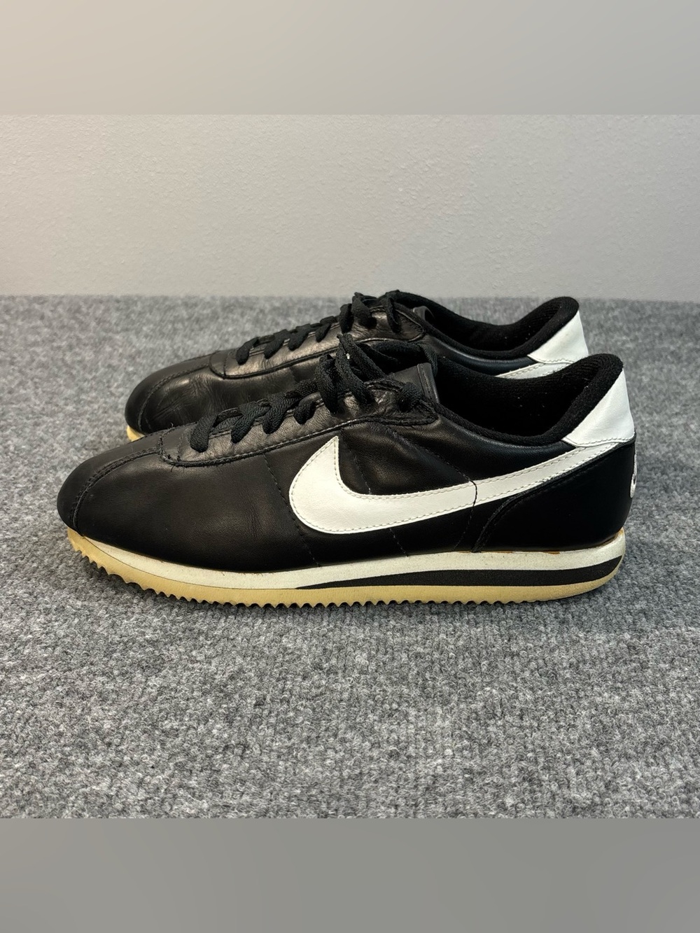 Nike Cortez Classic Leather Black White Mens Sz 10 Sneakers Shoes Low 920406-PF2 - Picture 3 of 16